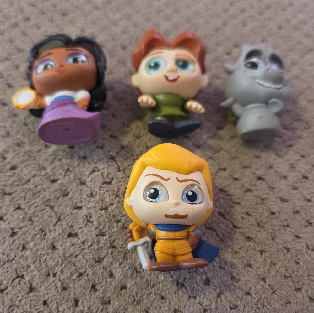 Disney Doorables The Hunchback of Notre Dame Lot Of 4! Series 12 Preowned - Picture 5 of 13